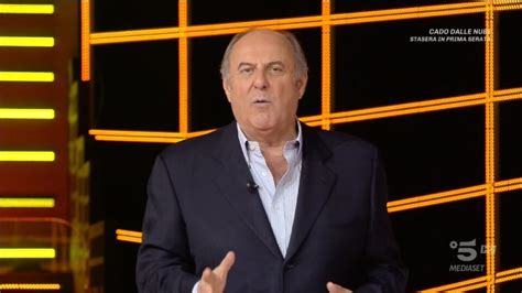 tv replay canale 5 replica caduta libera del 25.5